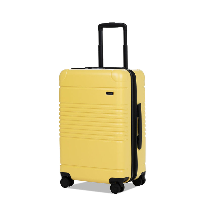 Arlo Skye X Dusen Dusen: Expandable Carry-On Max